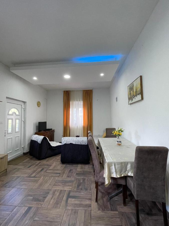 Apartment Jovana Херцег-Нови Экстерьер фото